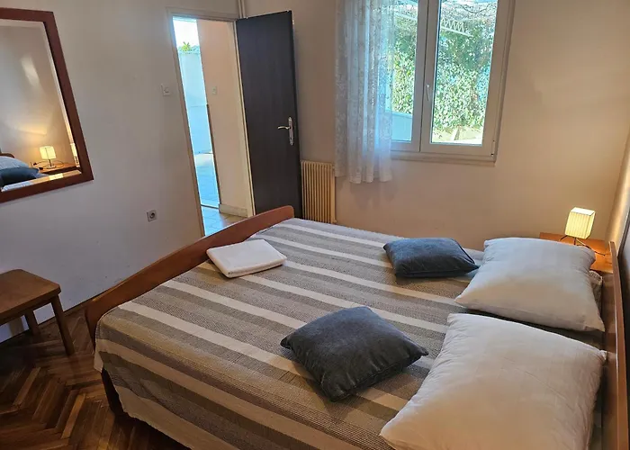 Violic Apartments